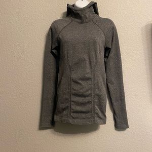 Athleta grey hooded long sleeve top XS